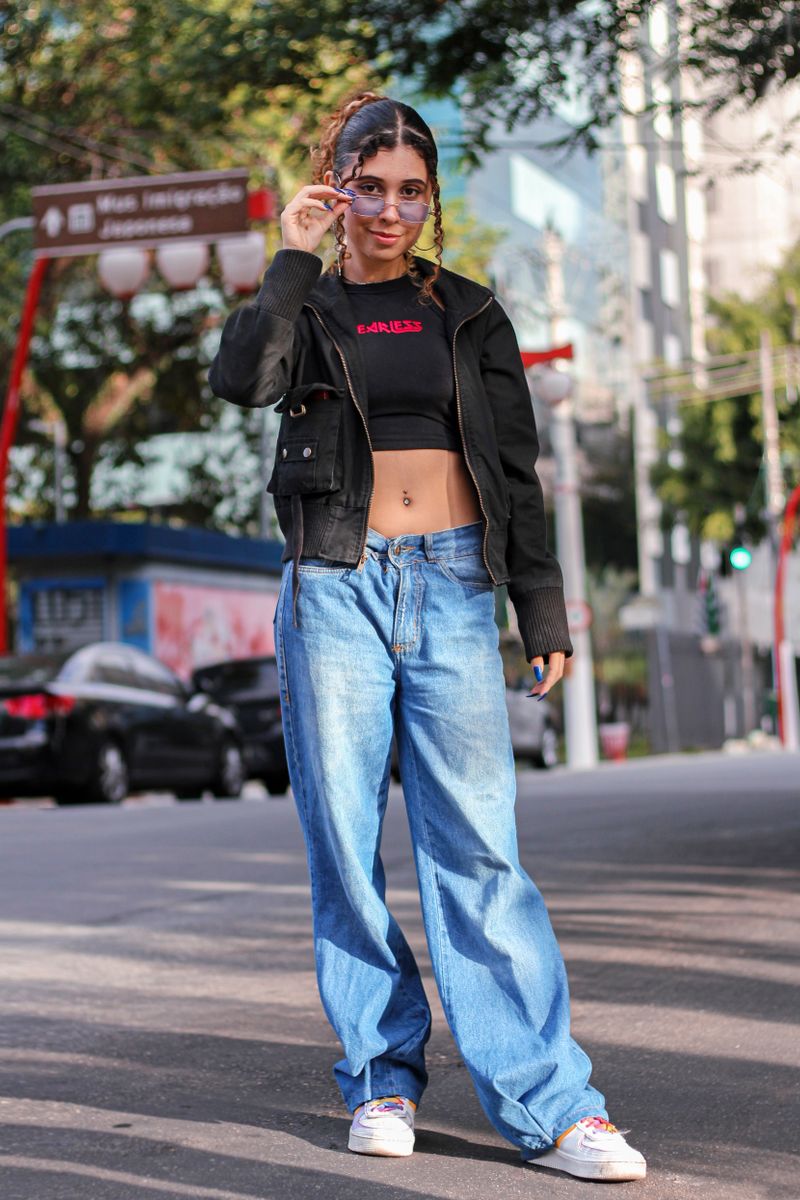 Wide-Leg Jean